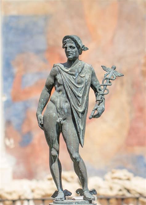 hermes tanrı|how old is Hermes.